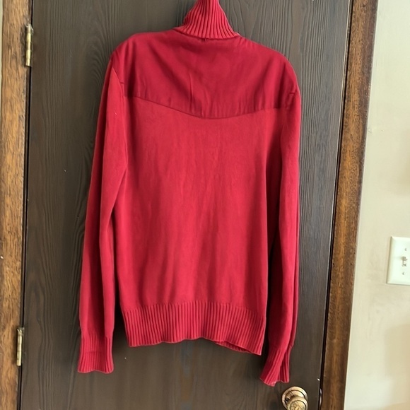 Guess long sleeved dark red sweater. Size Large. - Picture 8 of 9